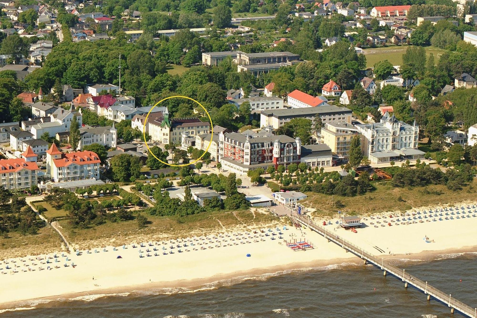 Hotel Duenenschloss Mit Private Spa Zinnowitz Bagian luar foto