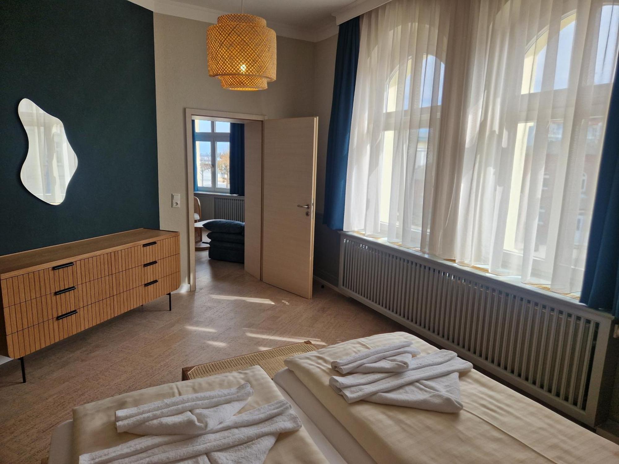Hotel Duenenschloss Mit Private Spa Zinnowitz Bagian luar foto