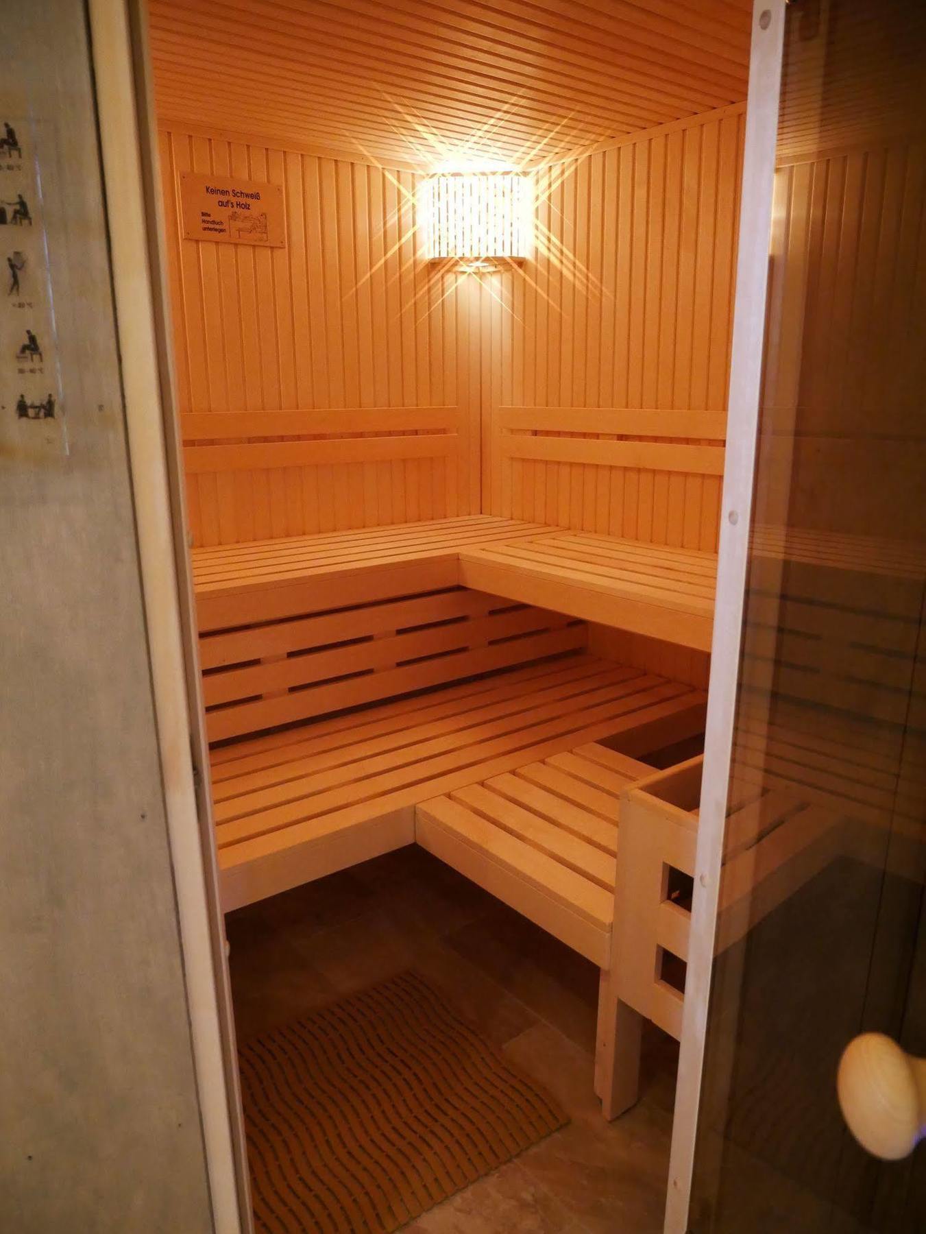 Hotel Duenenschloss Mit Private Spa Zinnowitz Bagian luar foto